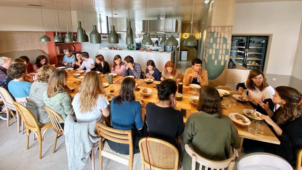 Kitchen Dates – sala