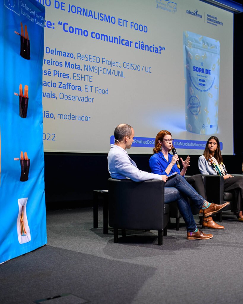 Painel de conversa em palco na cerimónia de prémios do EIT Food, em 2022